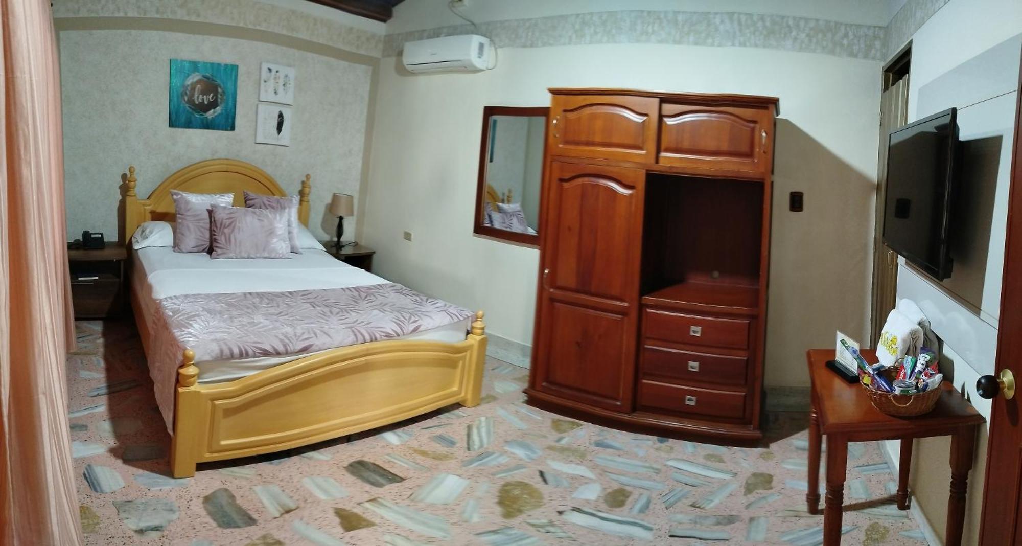 Hotel Casa Aragon Cartago Eksteriør bilde