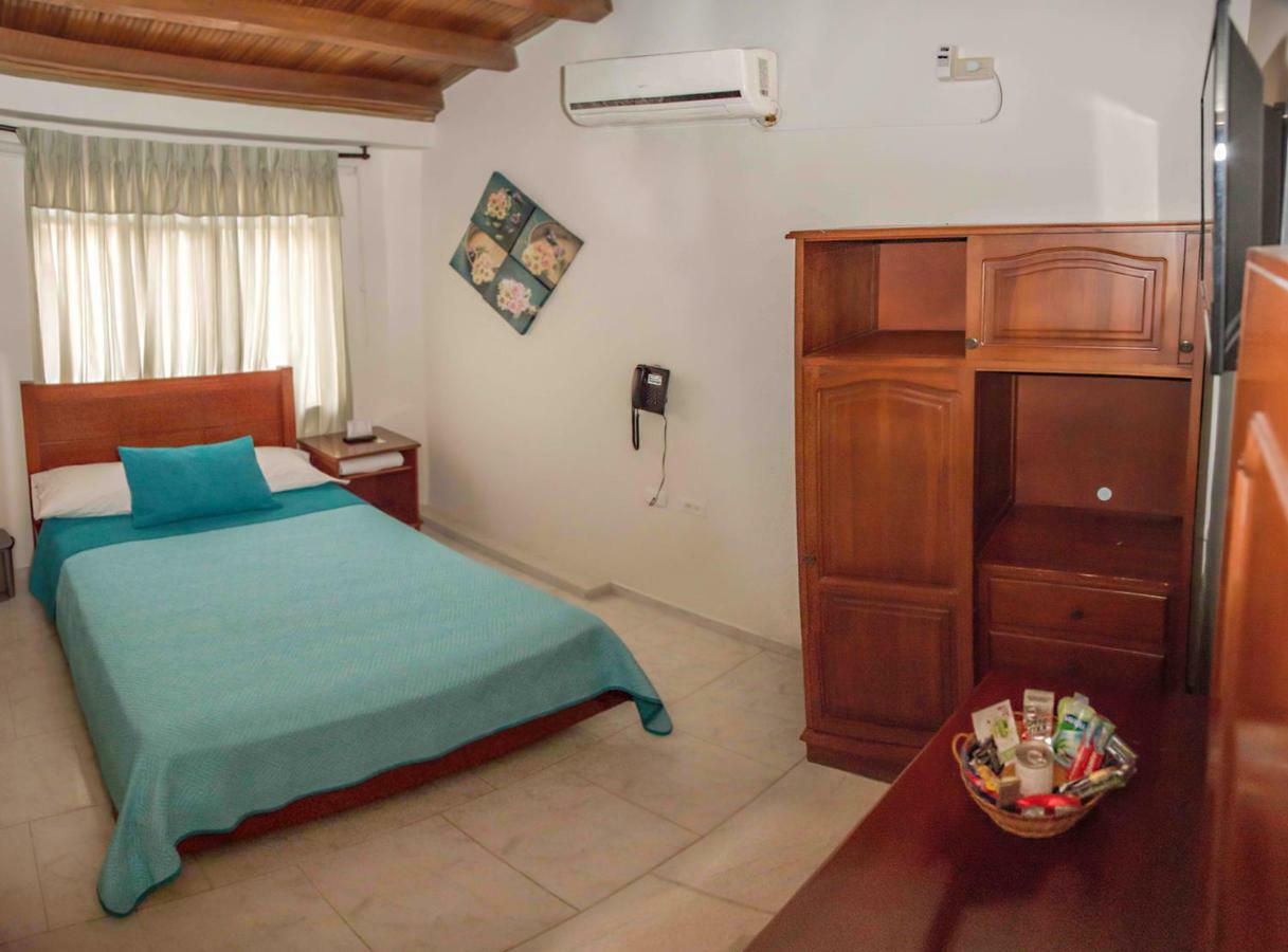 Hotel Casa Aragon Cartago Eksteriør bilde